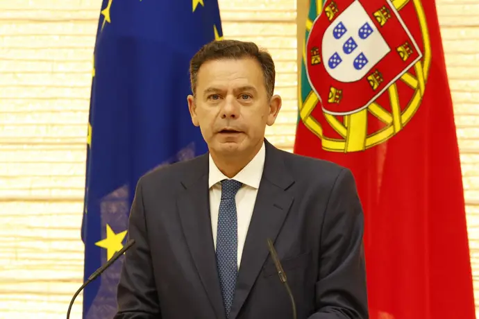 Portugal declara el estado de emergencia en las zonas más afectadas por la borrasca Kristin Ex líder del PSD insta a Montenegro ...
