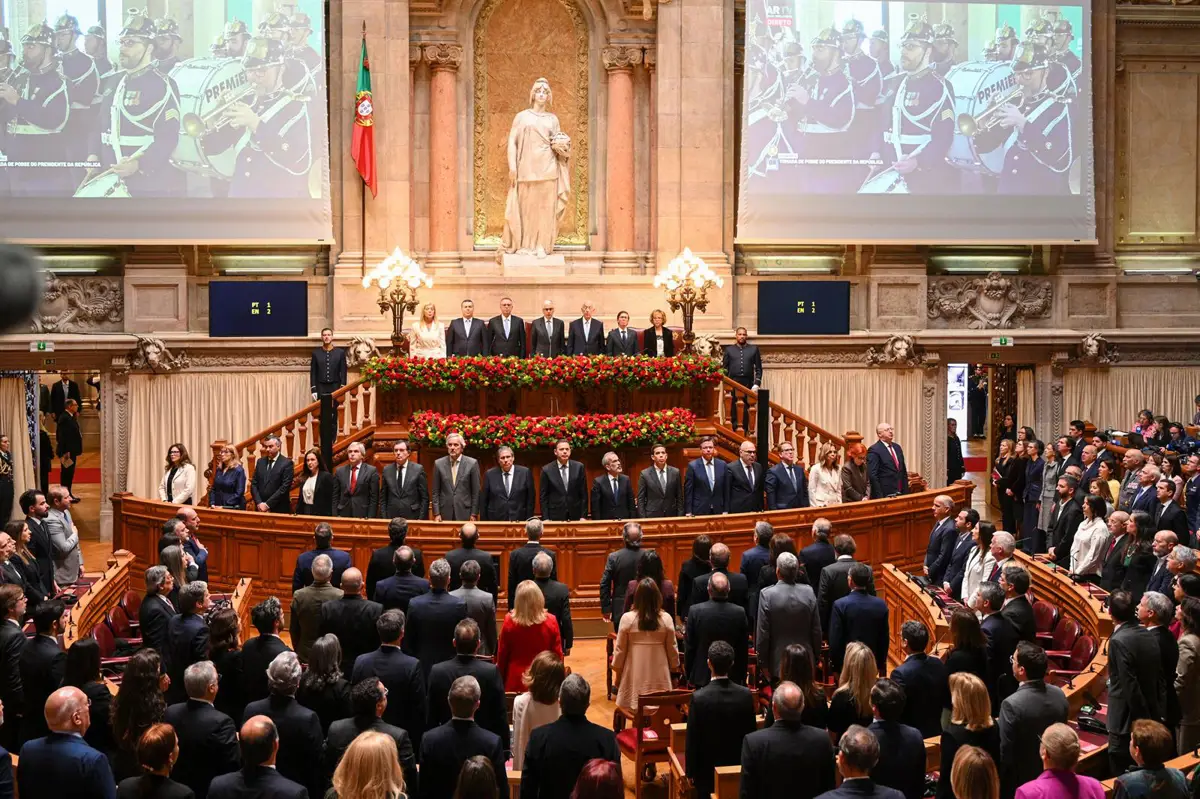 El Parlamento luso aprueba de nuevo la pérdida de nacionalidad como pena accesoria por delitos graves
Gobierno e IEO inician dos...